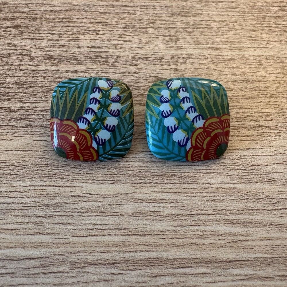 Vintage Avon 1987 Tropical Beauty Pierced Earrings Square Button Plastic